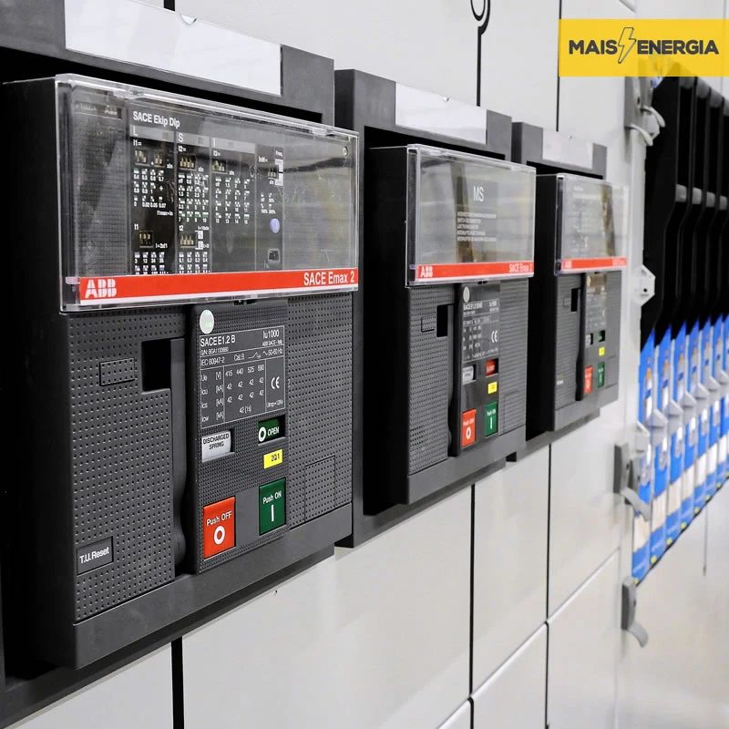 Imagem sobre Instalação e Modernização de Painéis QTA class=